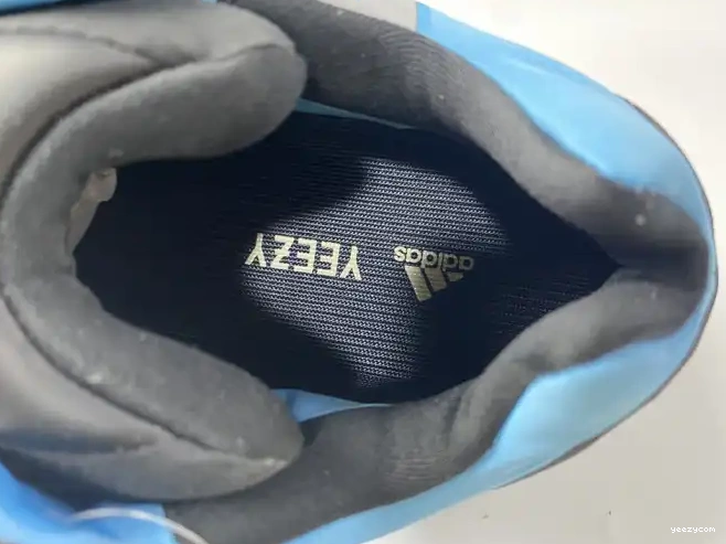 Boost Cyan' MNVN ADIDAS Yeezy GZ3079 'Bright 700 0702